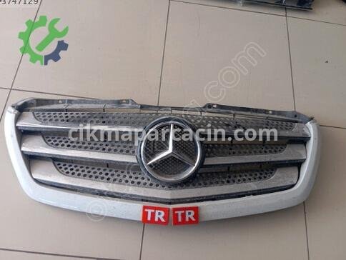 Mercedes-Benz Sprinter Ön Panjur çıkma parça