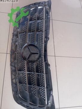 Mercedes-Benz Sprinter Ön Panjur çıkma parça