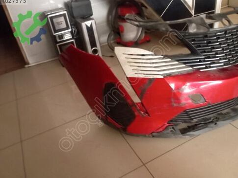 Peugeot 5008 Ön Tampon çıkma parça