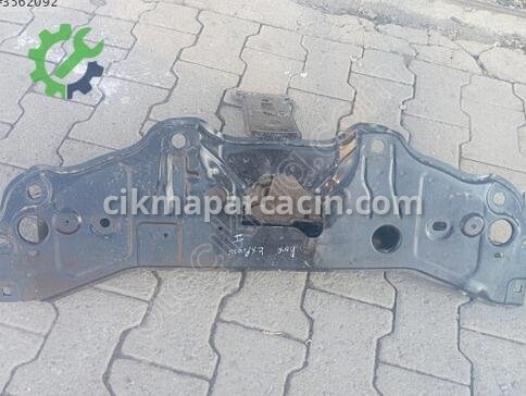 Renault Express Ön Panel çıkma parça