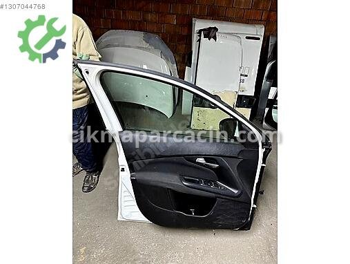 Fiat Egea Arka Kapı çıkma parça