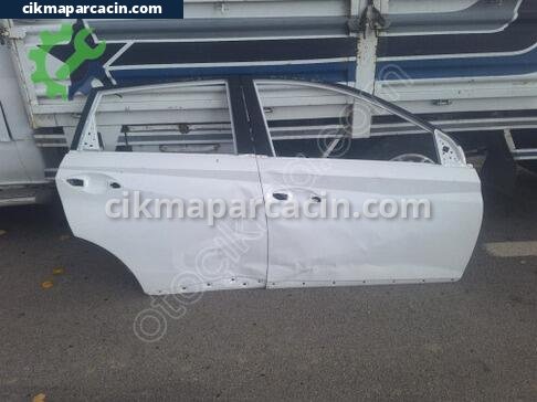 Hyundai Bayon Sağ Ön Kapı çıkma parça