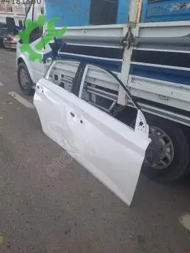 Hyundai Bayon Sağ Ön Kapı çıkma parça