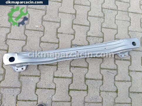 Toyota Corolla Arka Tampon Demiri çıkma parça