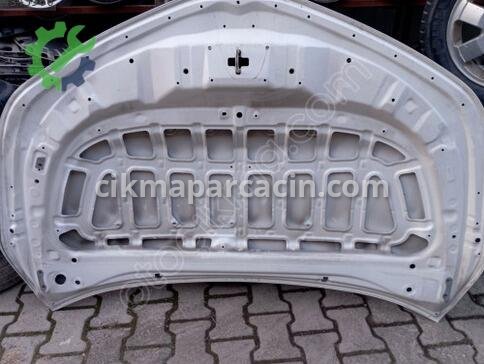 Toyota Corolla Kaput çıkma parça