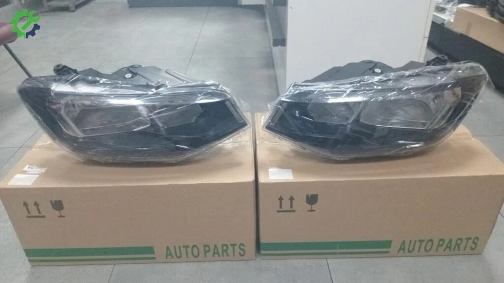 Volkswagen Caddy Sağ Ön Far çıkma parça