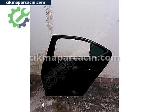 Skoda Superb Sol Arka Kapı çıkma parça