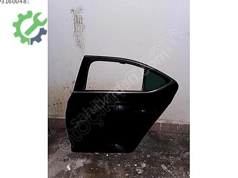 Skoda Superb Sol Arka Kapı çıkma parça