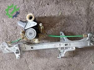 2020 2025 Toyota Corolla sol arka cam kirokusu