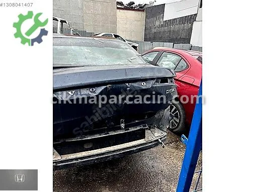 Volvo S90 Sağ Arka Çamurluk çıkma parça