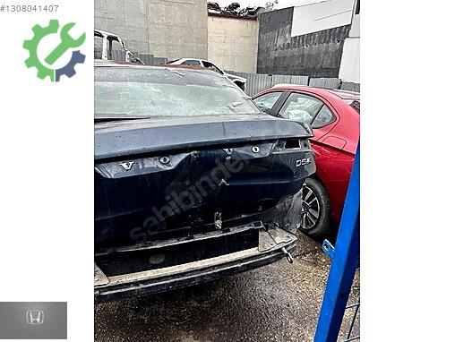 Volvo S90 Sağ Arka Çamurluk çıkma parça