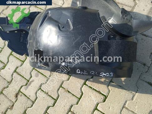 Audi Q3 Davlumbaz çıkma parça