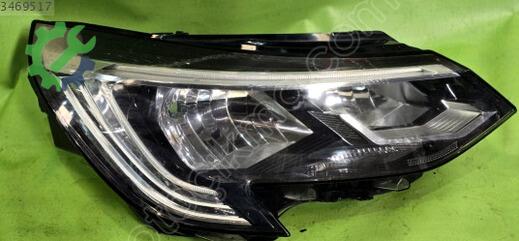 Renault R 25 Sağ Ön Far çıkma parça