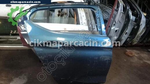 Opel Corsa Sağ Arka Kapı çıkma parça