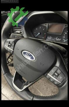 Ford Focus Torpido çıkma parça