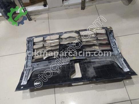 Hyundai Tucson Ön Panjur çıkma parça