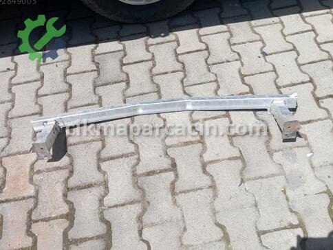 Opel Mokka Ön Tampon Demiri çıkma parça