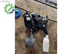 2022 EGEA OTOMATİK GAZ&FREN PEDALI