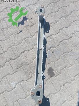 Chery Tiggo Arka Tampon Demiri çıkma parça