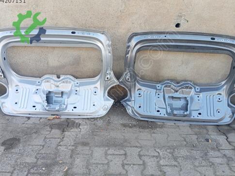 Dacia Sandero Bagaj Kapağı çıkma parça