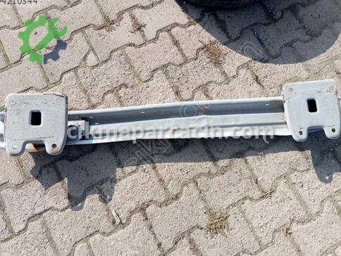 MG HS Arka Tampon Demiri çıkma parça