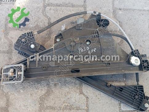 Peugeot 208 Sağ Ön Cam Krikosu çıkma parça