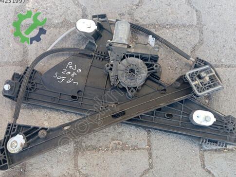 Peugeot 208 Sağ Ön Cam Krikosu çıkma parça