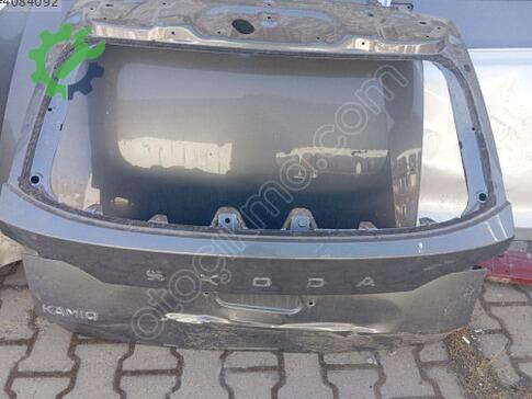 Skoda Kamiq Bagaj Kapağı çıkma parça