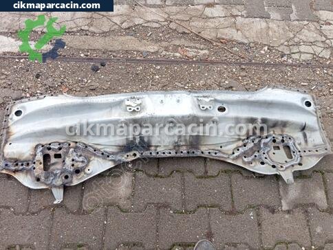 Toyota Corolla Arka Panel çıkma parça