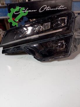 Skoda Karoq Sol Ön Far çıkma parça