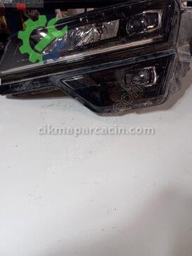 Skoda Karoq Sol Ön Far çıkma parça