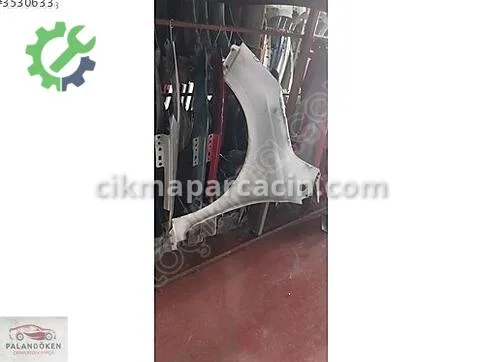 Hyundai i20 Sağ Çamurluk çıkma parça