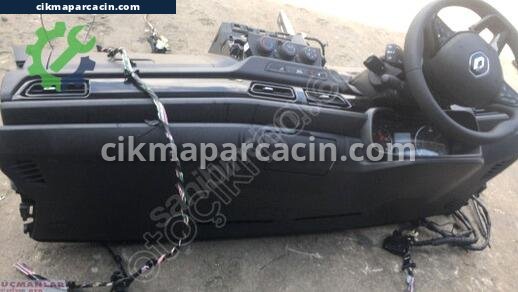 Renault Taliant Torpido çıkma parça