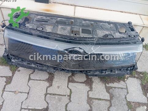 Opel Grandland Ön Panjur çıkma parça