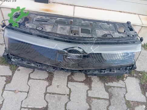 Opel Grandland Ön Panjur çıkma parça