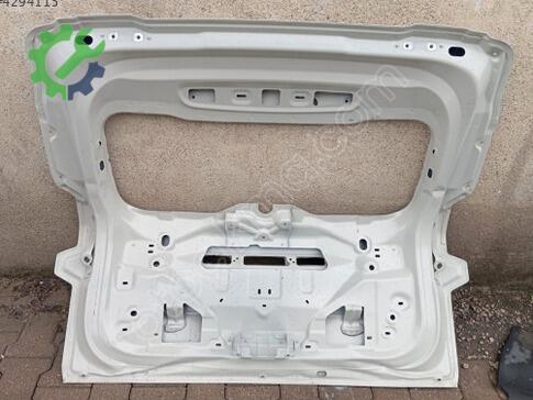 Renault Duster Bagaj Kapağı çıkma parça