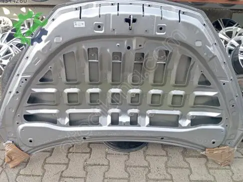 Toyota C-HR Hybrid Kaput çıkma parça