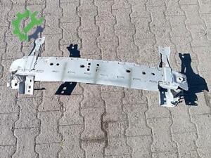 2024 2025 Ford courier ön tampon demiri