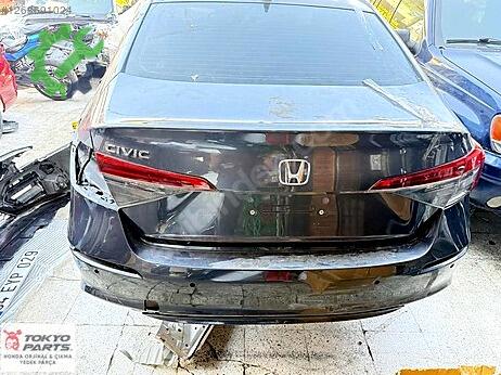 Honda Civic Bagaj Kapağı çıkma parça