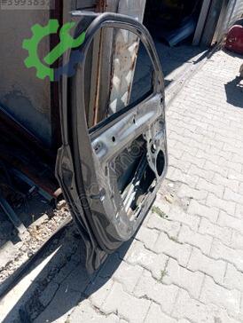 Skoda Superb Sol Ön Kapı çıkma parça