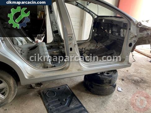Peugeot 207 Biyel çıkma parça