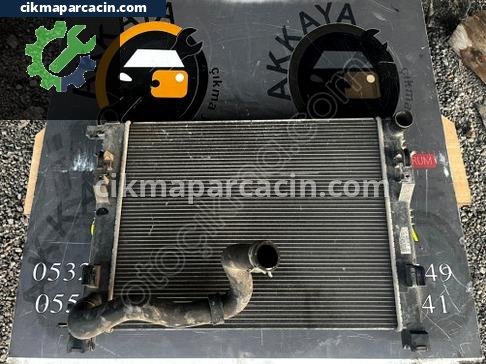 Renault Captur Su Radyatörü çıkma parça