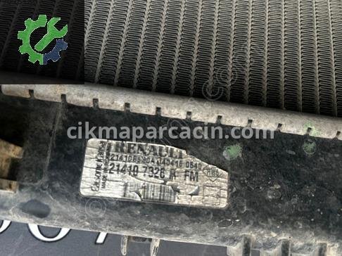 Renault Captur Su Radyatörü 214107326R çıkma parça