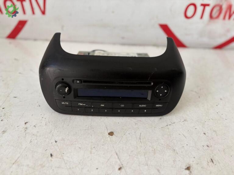Fiat Fiorino Teyp çıkma parça