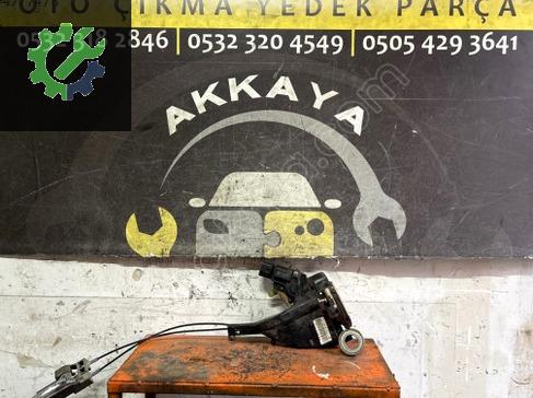 Geely Familia Sağ Arka Kapı Kilidi çıkma parça