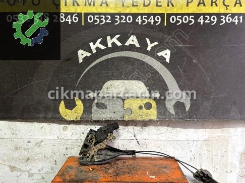 Geely Familia Sağ Arka Kapı Kilidi 220004JL7152 çıkma parça