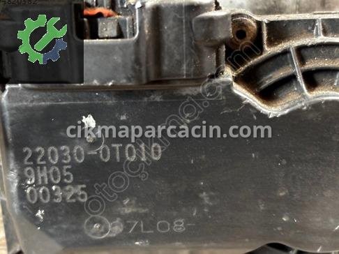 Toyota Auris Gaz Kelebeği çıkma parça