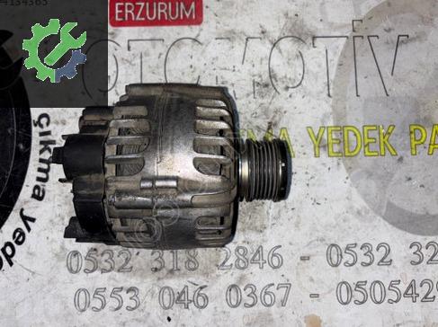 Renault Captur Şarj Dinamosu 231001318R çıkma parça