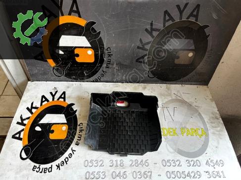 Renault Megane Beyin 237065517R çıkma parça