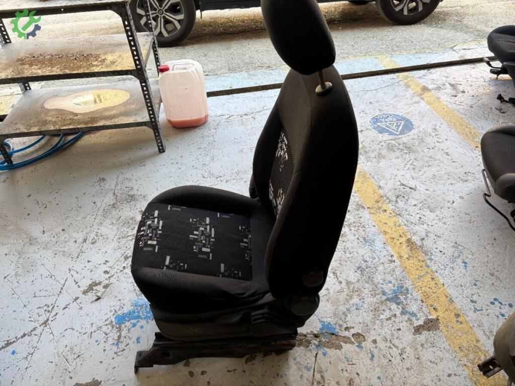 Fiat Fiorino Şoför Koltuğu çıkma parça